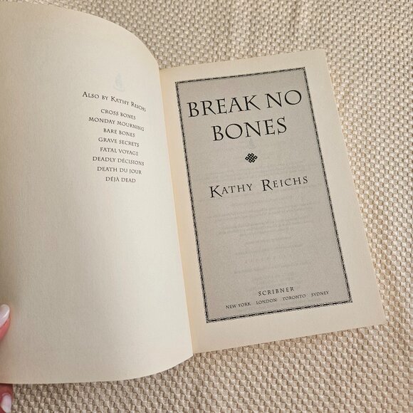 Kathy Reichs - 206 Bones, Devil Bones, Bones to Ashes, Break no Bones -Paperback - Picture 5 of 11
